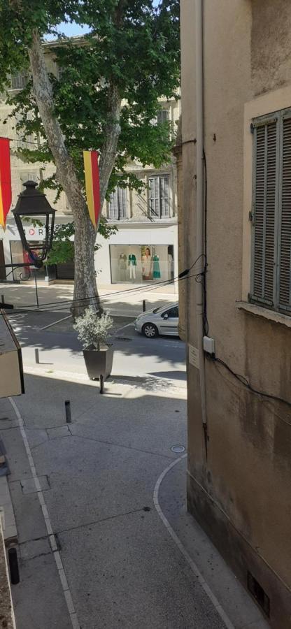 La Pause Salonaise "Au Coeur De La Ville" Luaran gambar